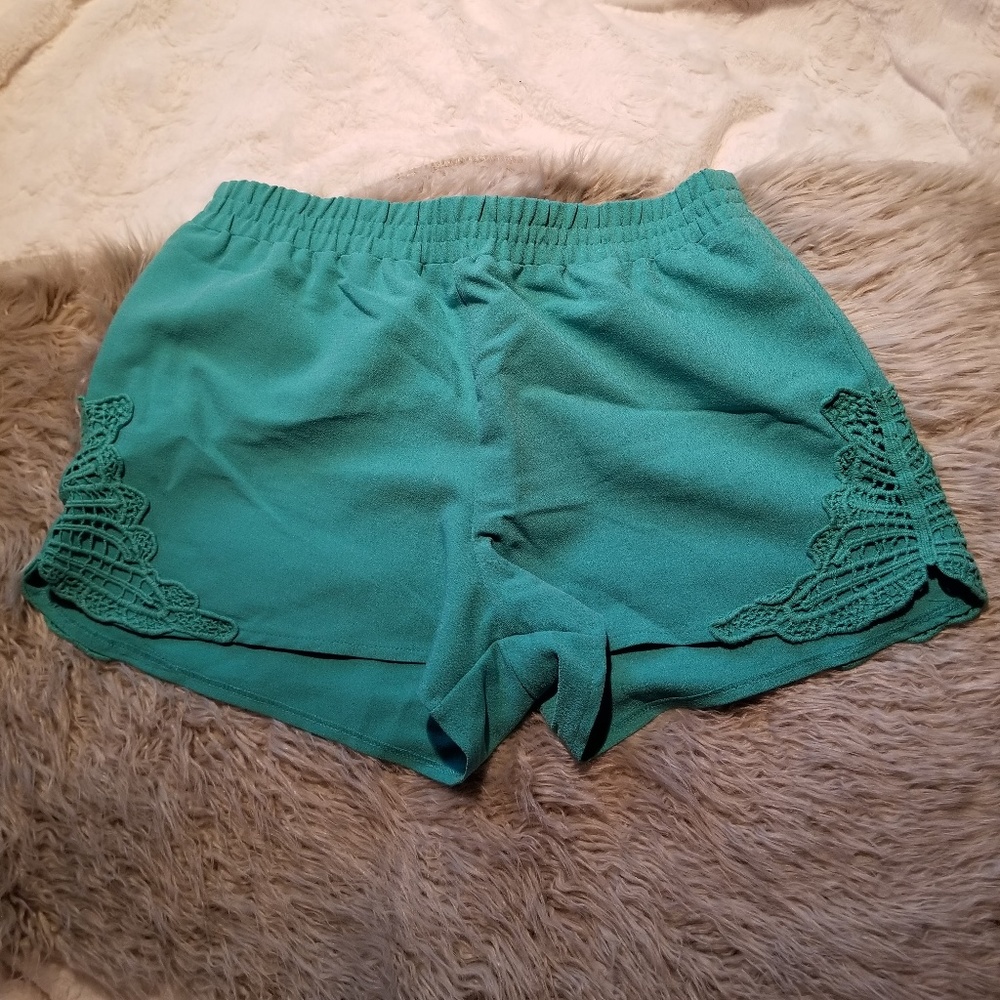 NWOT E hanger M Green Shorts w/ Side Lace Detail
